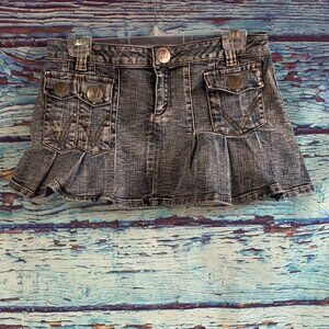 Lady Dutch Pleated Denim Mini Skirt